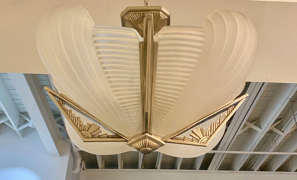 French Art Deco Chandelier Signed by Atelier Petitot