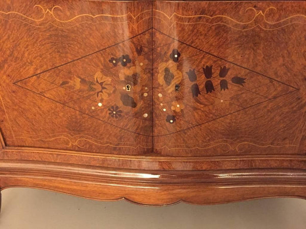 French Art Deco Vitrine or Display Cabinet in the Style of Jules Leleu