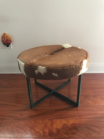 Circular Upholstered Cowhide Bench