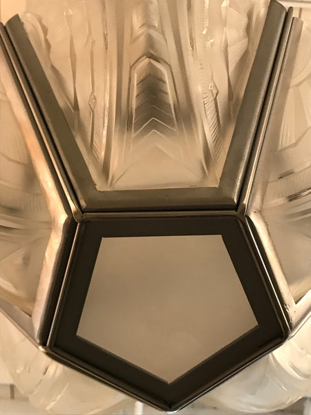 Elegant French Art Deco Chandelier Signed by Des Hanots