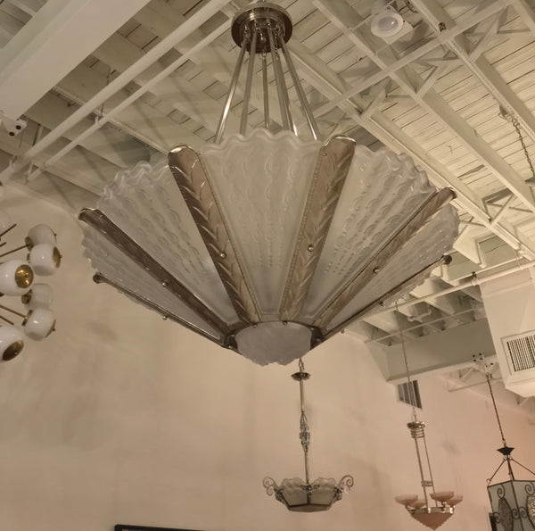 Stunning French Art Deco Chandelier by Gênet et Michon