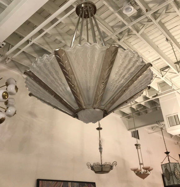 Stunning French Art Deco Chandelier by Gênet et Michon