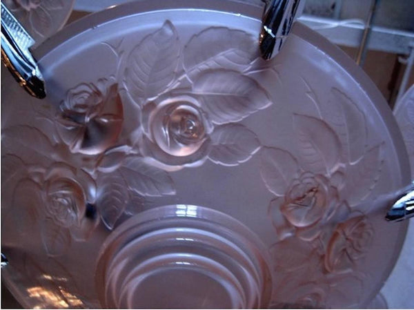 Muller Freres French Art Deco Peach Glass with Roses Six-Arm Chandelier